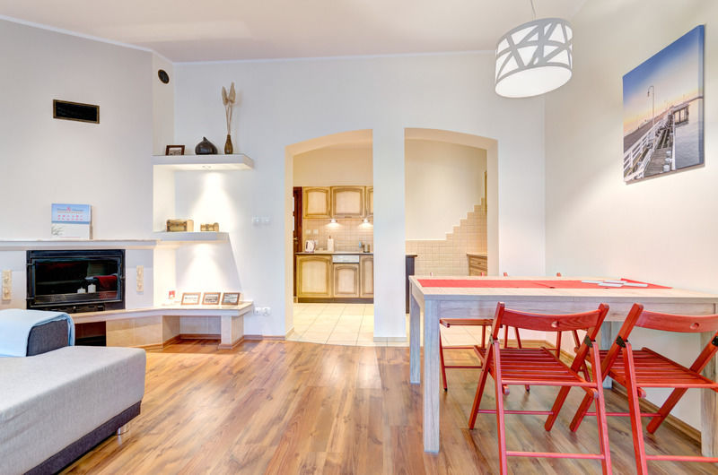 Dom & House - Apartments Port Monte Cassino Sopot Bagian luar foto